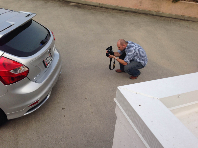 Illustration for article titled Who will win, E46 or Focus ST?